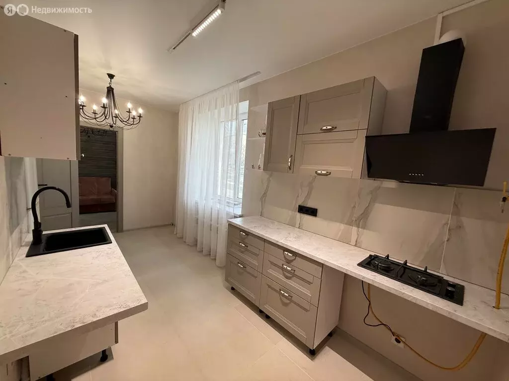 1-комнатная квартира: посёлок Верхнебаканский, улица Титан, 16 (28.1 ... - Фото 1