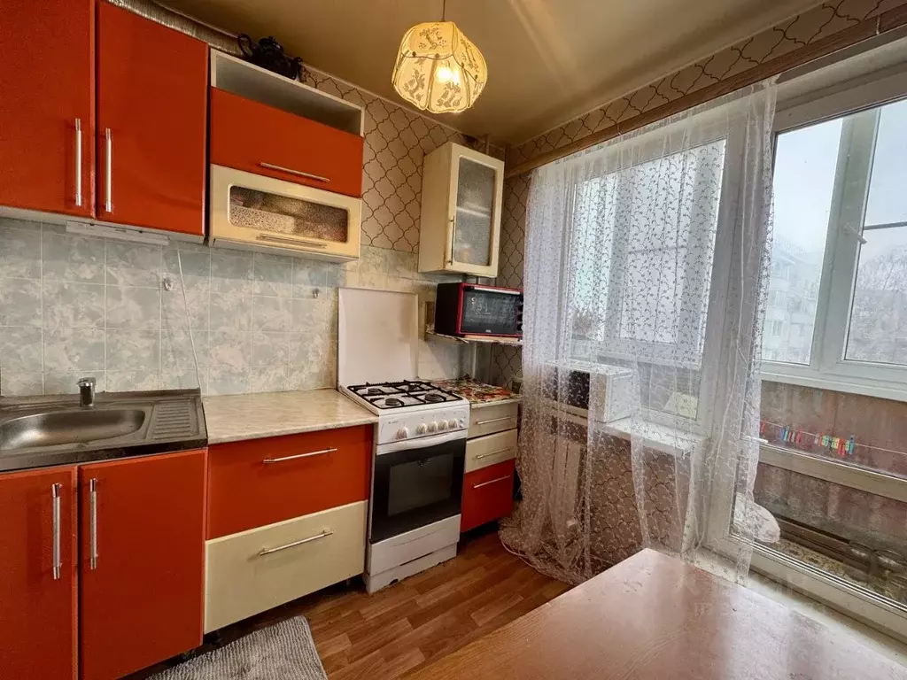 2-к кв. Саратовская область, пос. Светлый ул. Лопатина, 5 (46.5 м) - Фото 1