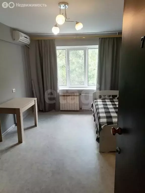 1к в 4-комнатной квартире (14.3 м) - Фото 1