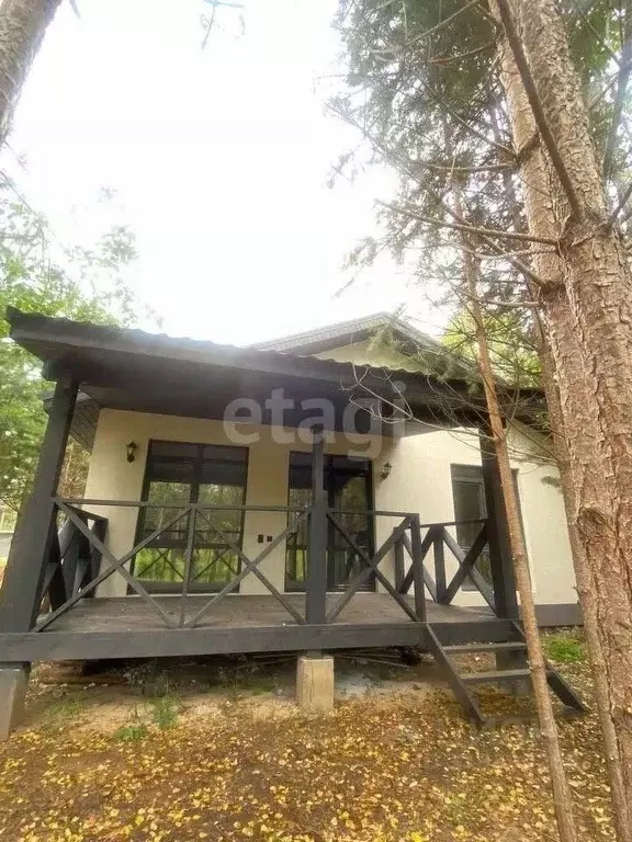 Дом в Свердловская область, Полевской муниципальный округ, с. ... - Фото 1
