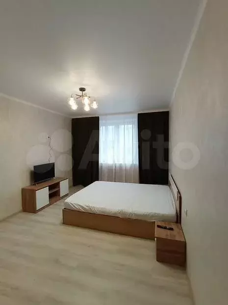 1-к. квартира, 40 м, 9/9 эт. - Фото 1