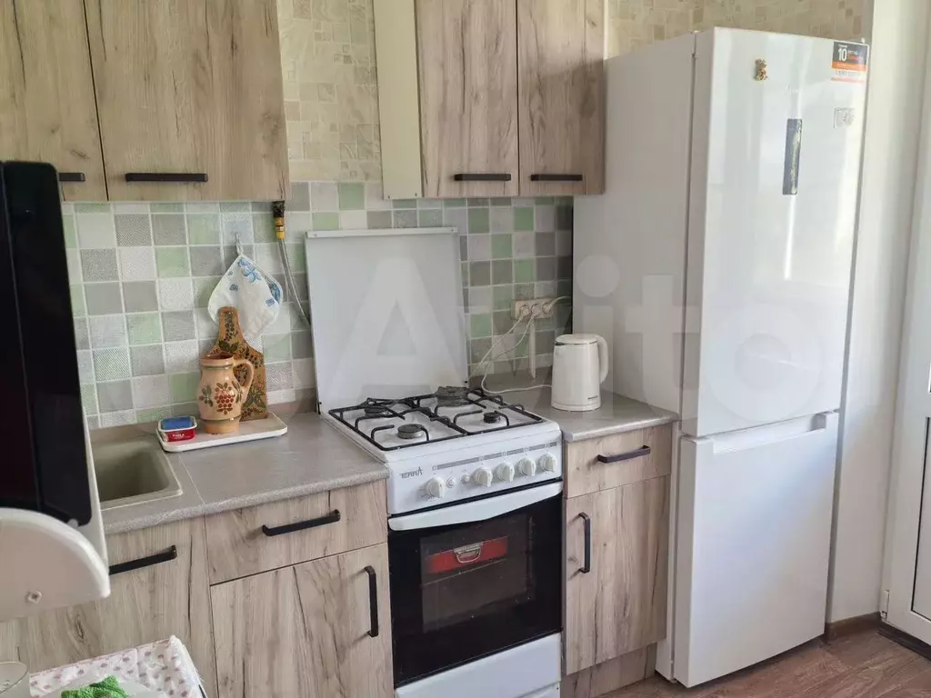 2-к. квартира, 40 м, 10/12 эт. - Фото 1