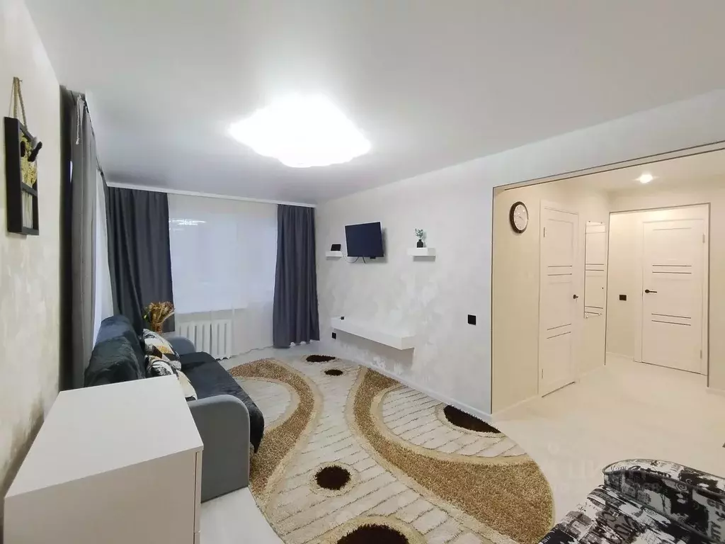 2-к кв. Вологодская область, Череповец ул. Ленина, 155 (52.0 м) - Фото 1