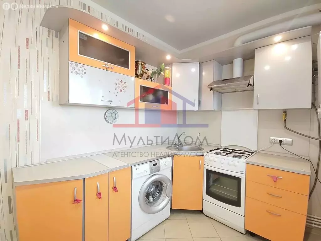 1-комнатная квартира: Губкин, Красноармейская улица, 2 (35.4 м) - Фото 1