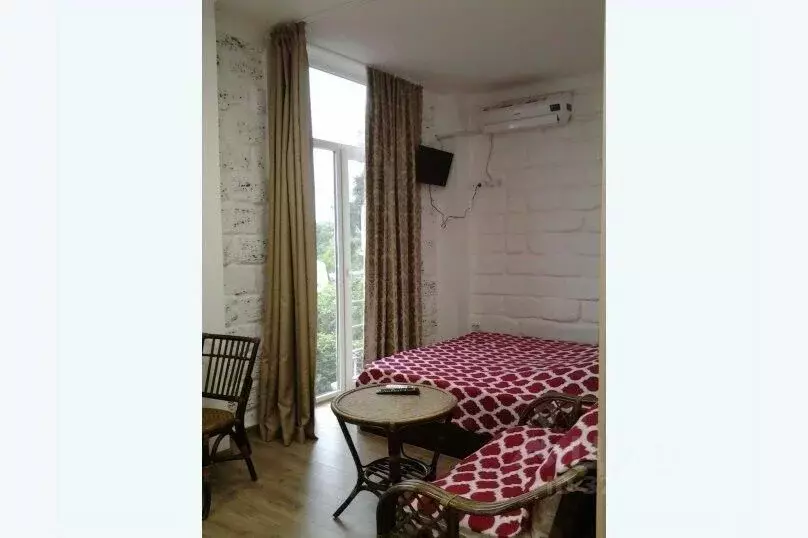 1-к кв. Крым, Ялта муниципальный округ, Гаспра пгт ул. Лесная, 2В ... - Фото 0
