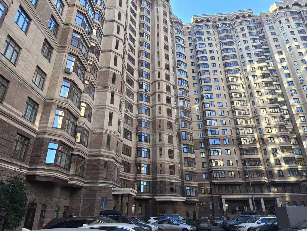 2-к. квартира, 80 м, 15/18 эт. - Фото 0