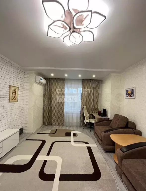 1-к. квартира, 43,6 м, 5/5 эт. - Фото 0