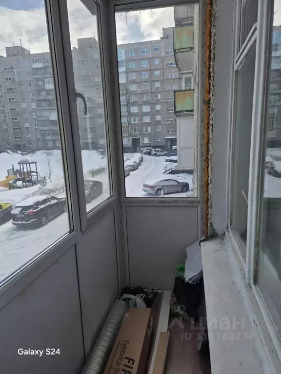 1-к кв. Мурманская область, Мурманск ул. Свердлова, 44к2 (33.0 м) - Фото 1