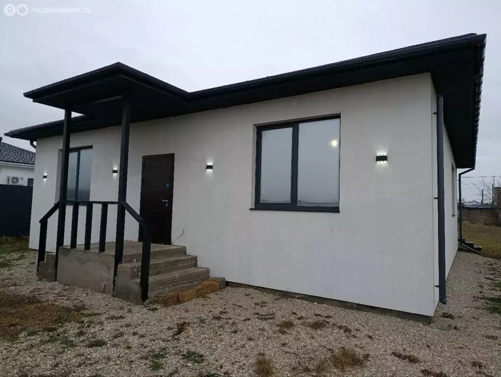 Дом в Новофёдоровка, улица Пехотинцев, 23 (121.1 м) - Фото 1