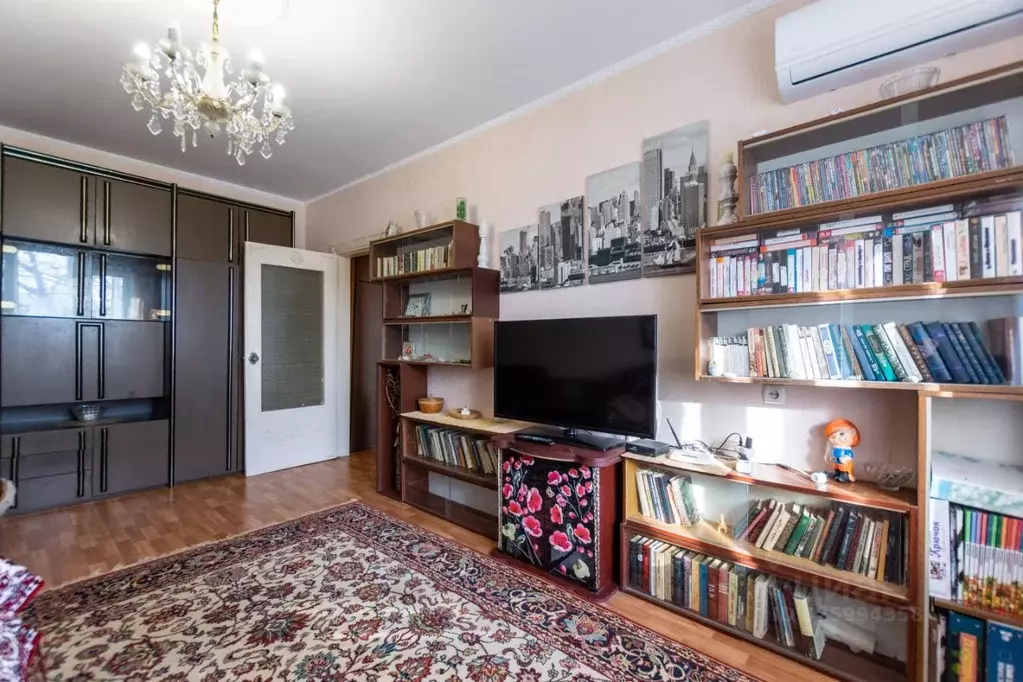 2-к кв. Крым, Симферополь ул. Героев Сталинграда, 35 (51.0 м) - Фото 2