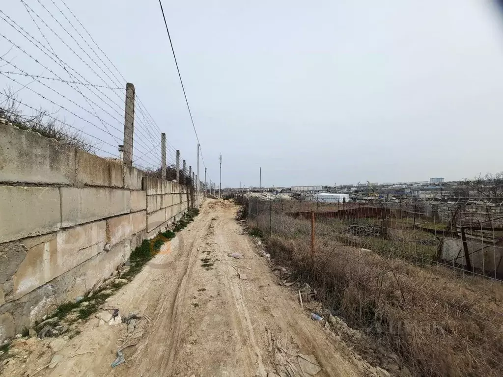 Участок в Севастополь Рыбак-6 садоводческое товарищество, ул. Евгения ... - Фото 1