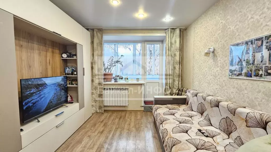 3-к кв. Иркутская область, Иркутск ул. 2-я Железнодорожная, 7 (57.0 м) - Фото 1