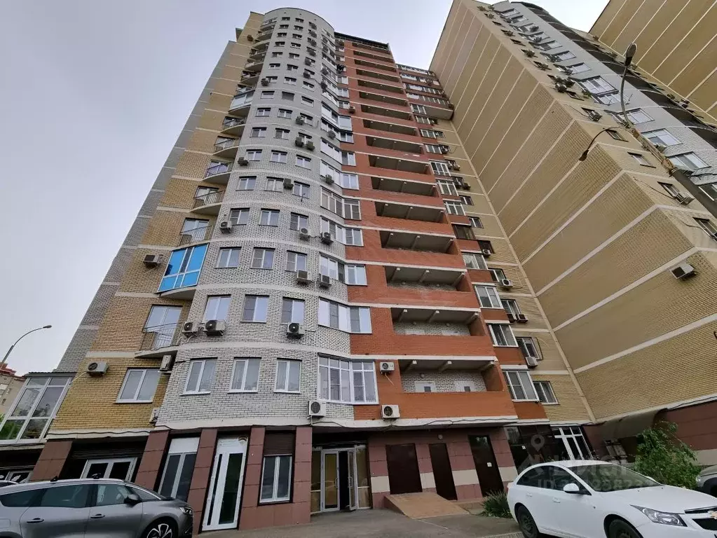 Офис в Краснодарский край, Краснодар Ставропольская ул., 207/1 (50 м) - Фото 0