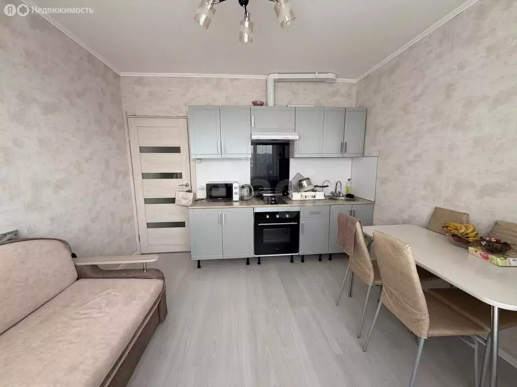 1-комнатная квартира: Челябинск, улица Молодогвардейцев, 33 (35.8 м) - Фото 1