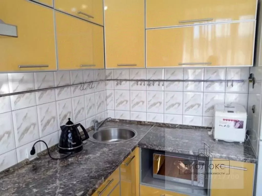 3-к кв. Челябинская область, Магнитогорск ул. Казакова, 5 (73.9 м) - Фото 1