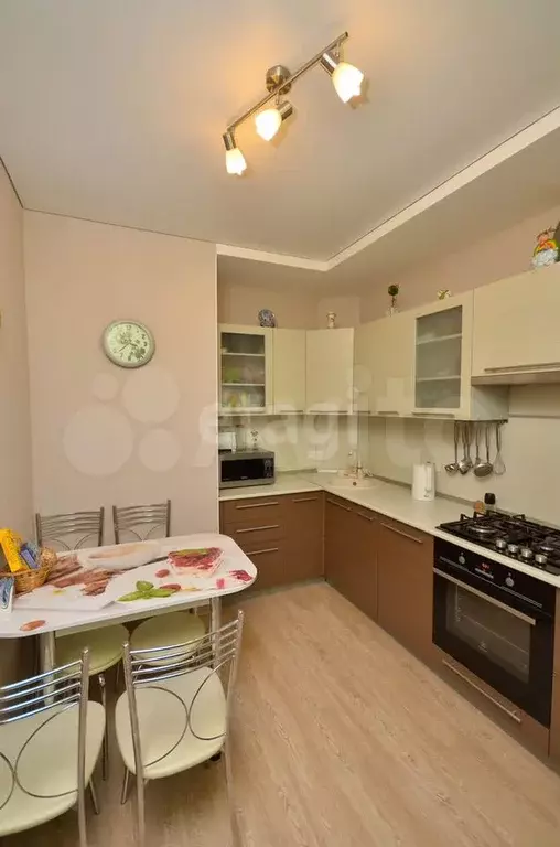 4-к. квартира, 72,7 м, 4/9 эт. - Фото 1