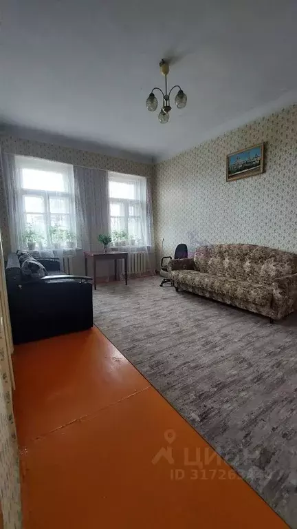 3-к кв. Оренбургская область, Орск пер. 1-й Домбаровский, 31 (79.5 м) - Фото 0
