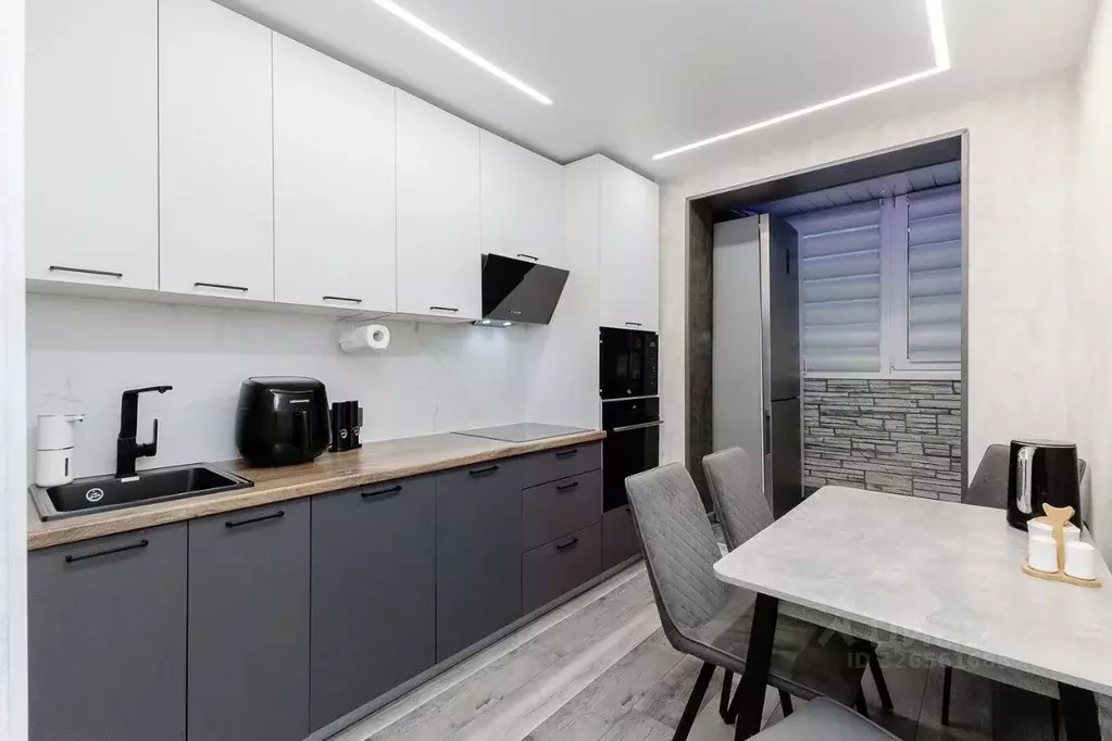 2-к кв. Свердловская область, Екатеринбург ул. Черепанова, 36 (47.2 м) - Фото 2