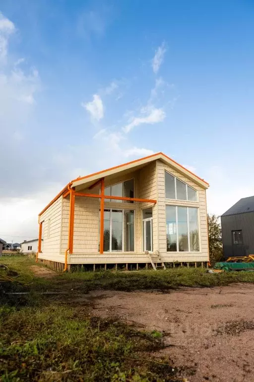 Дом в Ленинградская область, Гатчинский муниципальный округ, д. Бугры ... - Фото 1