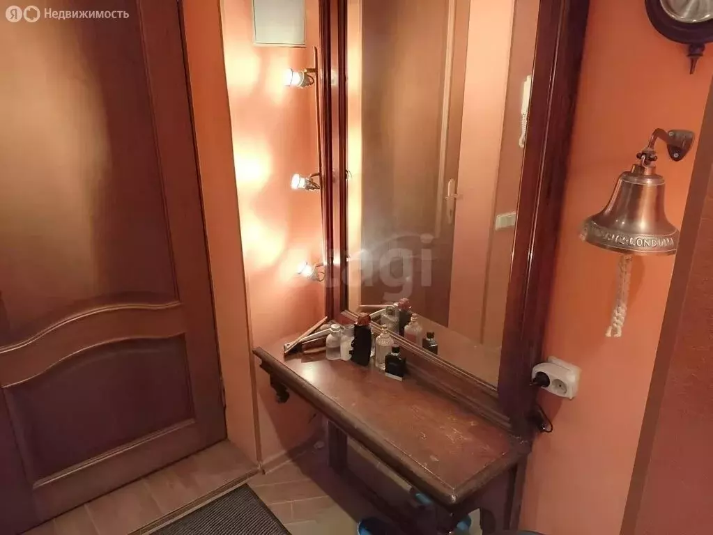 3-комнатная квартира: Санкт-Петербург, улица Добровольцев, 38 (60.3 м) - Фото 2