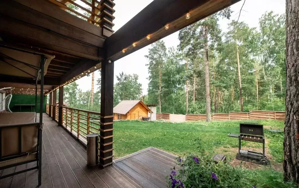 Дом в Красноярский край, Красноярск Черничная ул., 3 (300 м) - Фото 2