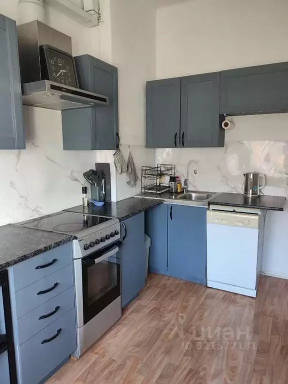 3-к кв. Мурманская область, Мурманск ул. Ушакова, 12 (69.0 м) - Фото 2