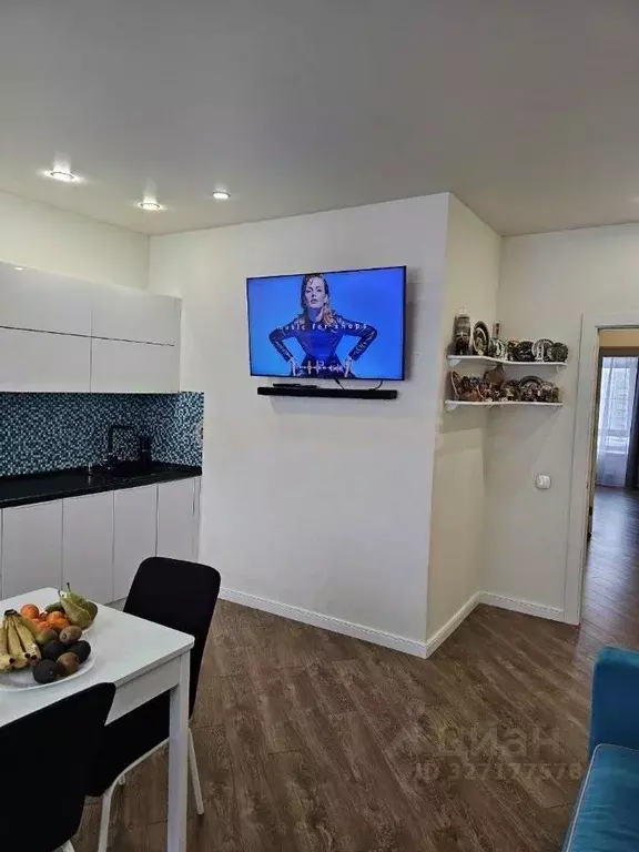 2-к кв. Тюменская область, Тюмень ул. Дружбы, 73к2 (84.1 м) - Фото 2