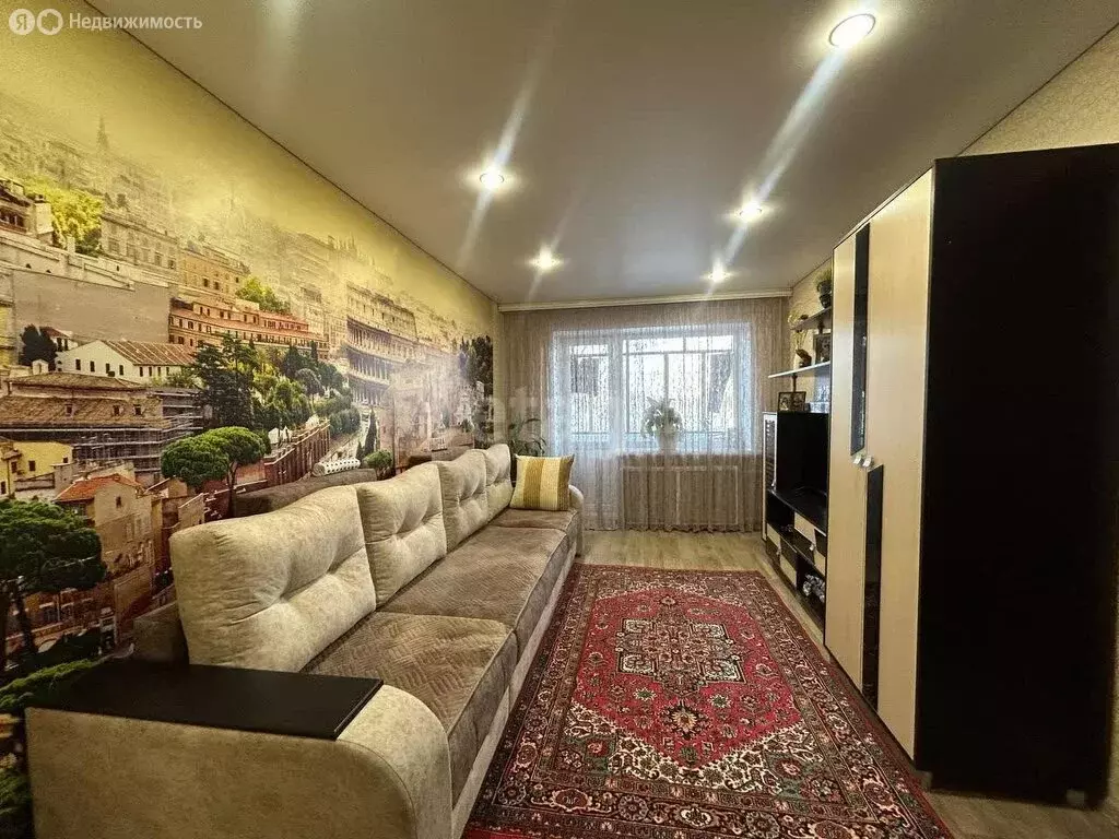 3-комнатная квартира: Стерлитамак, улица Худайбердина, 111 (50.5 м) - Фото 1