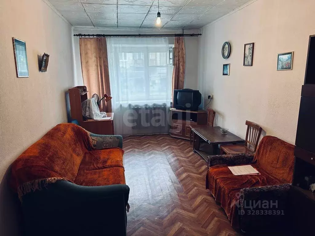 3-к кв. Тюменская область, Тюмень ул. Свердлова, 57 (56.9 м) - Фото 0