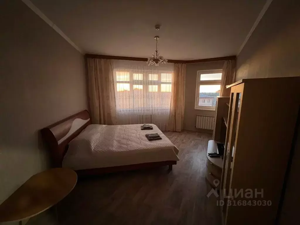 1-к кв. Ханты-Мансийский АО, Ханты-Мансийск ул. Энгельса, 3 (42.0 м) - Фото 0