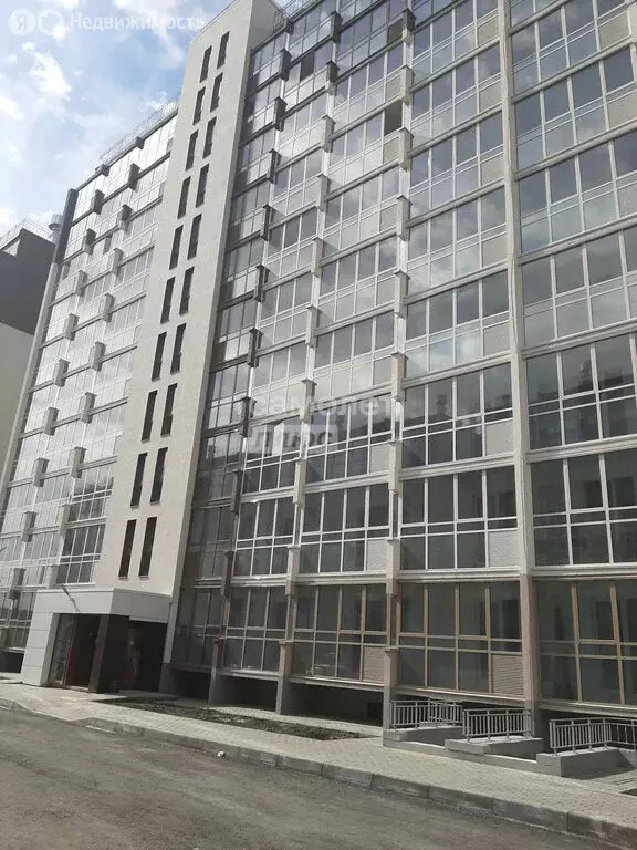 Квартира-студия: Челябинск, улица Маршала Чуйкова, 32А (33 м) - Фото 0