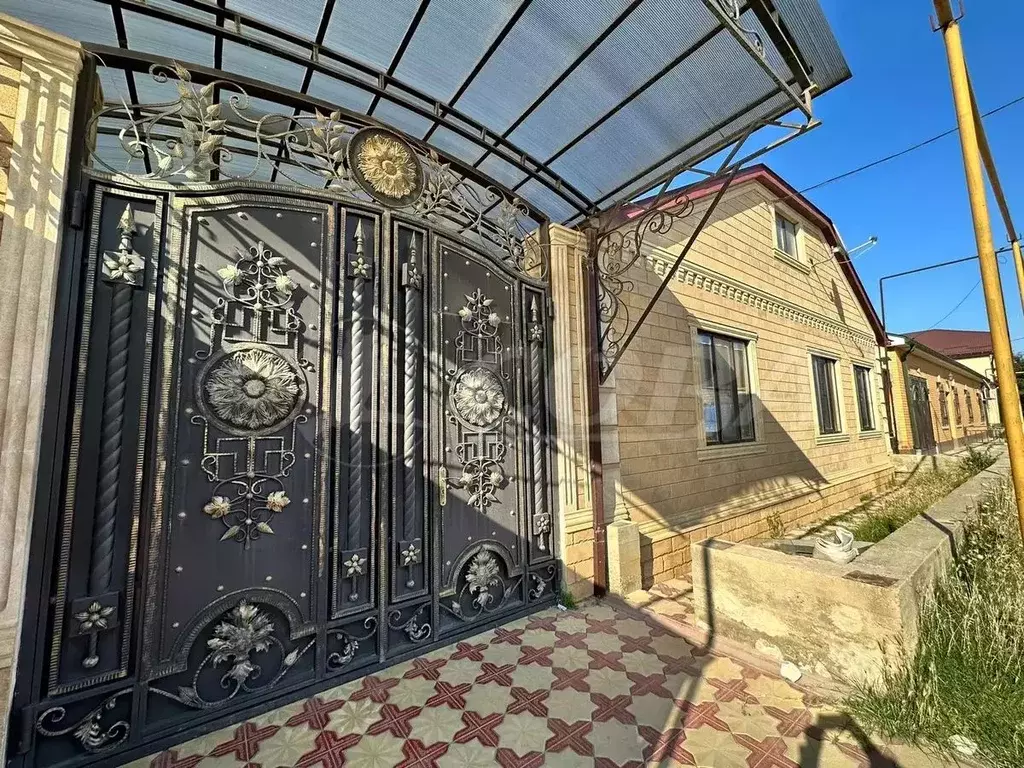 Дом в Дагестан, Махачкала городской округ, Ленинкент пгт ул. ... - Фото 0