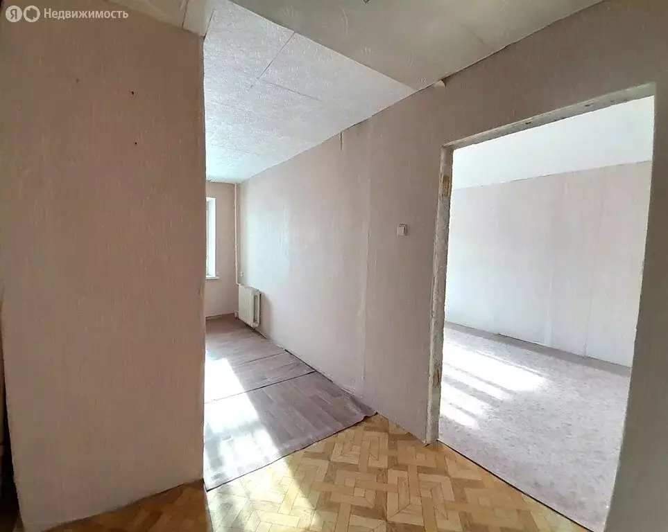 2-комнатная квартира: Магнитогорск, улица Калмыкова, 6 (52.8 м) - Фото 1