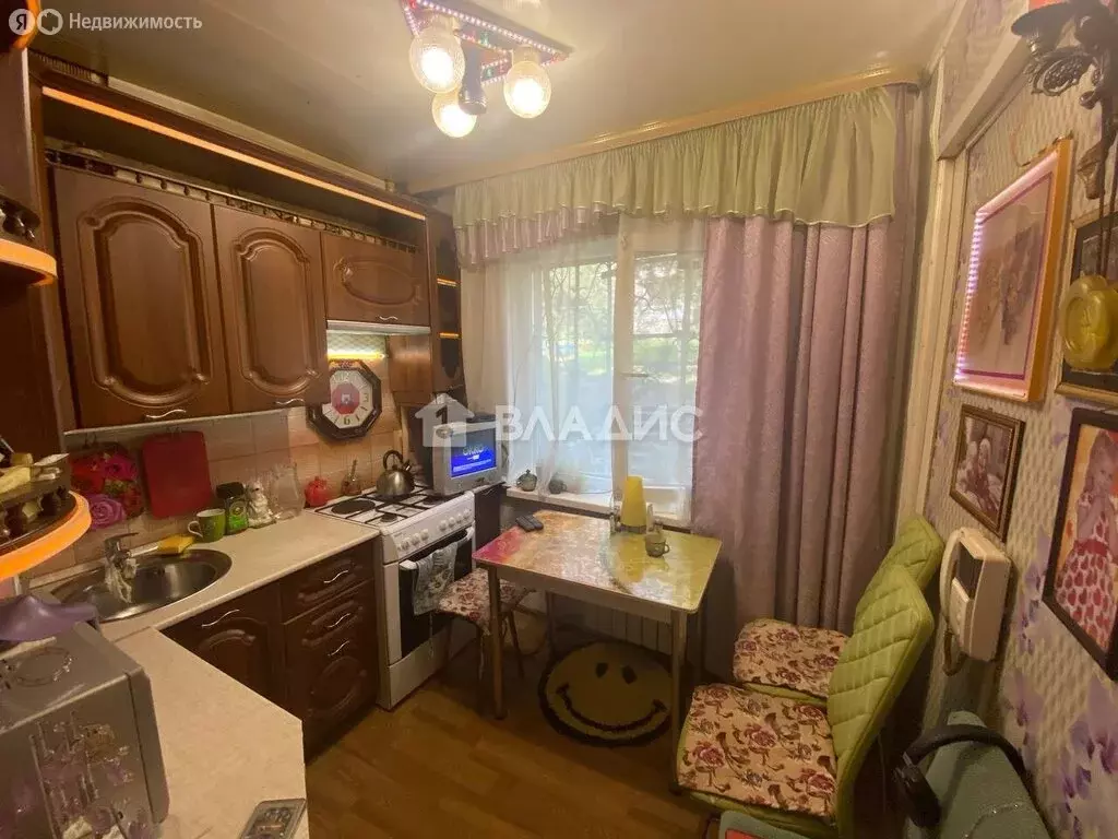 3-комнатная квартира: Чита, улица Гагарина, 5 (57.6 м) - Фото 1