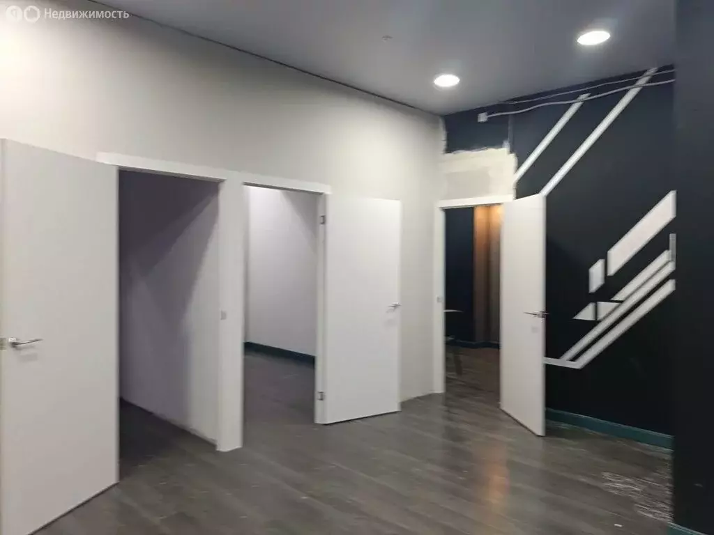 Офис (173.7 м) - Фото 1