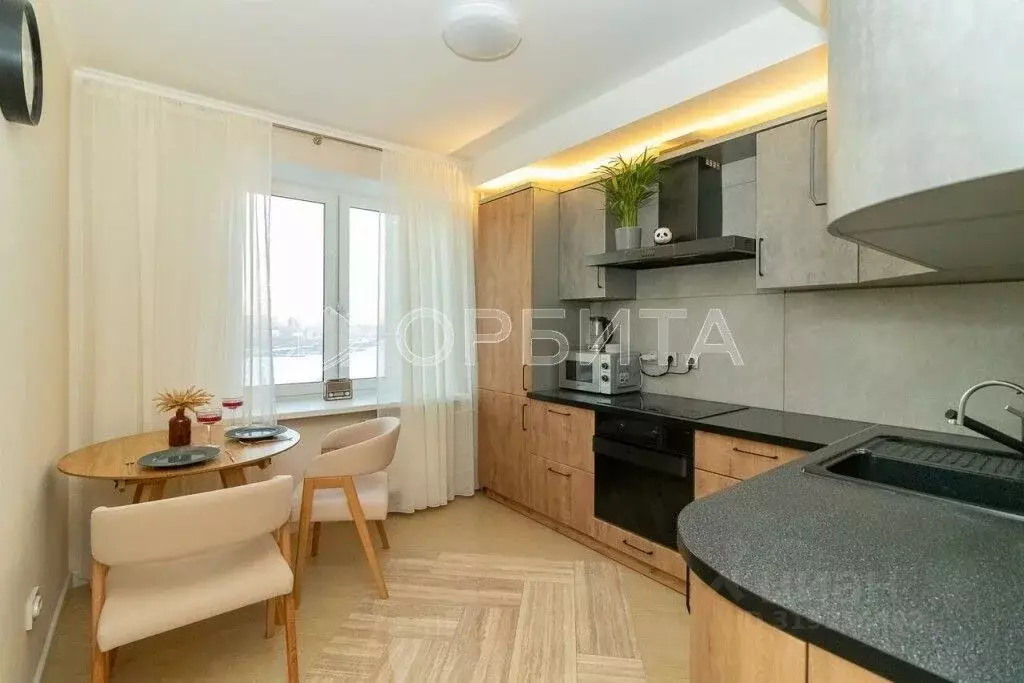 3-к кв. Тюменская область, Тюмень ул. Ю.-Р.Г. Эрвье, 10к1 (73.2 м) - Фото 1