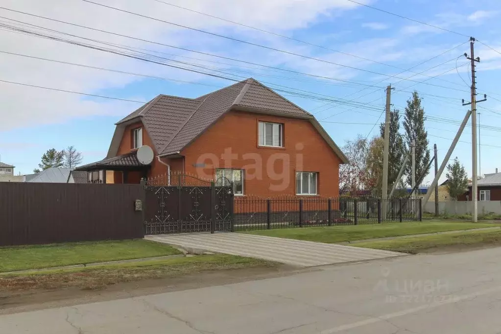 Дом в Омская область, Таврическое рп ул. Пролетарская, 5 (149 м) - Фото 1