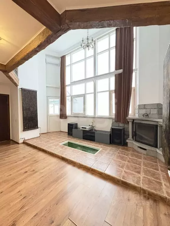 4-к кв. Пермский край, Пермь ул. Качалова, 10 (135.3 м) - Фото 1