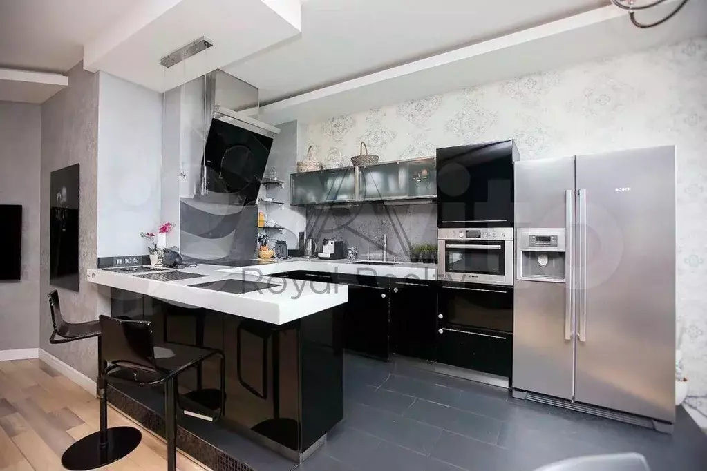 2-к. квартира, 115 м, 6/9 эт. - Фото 0