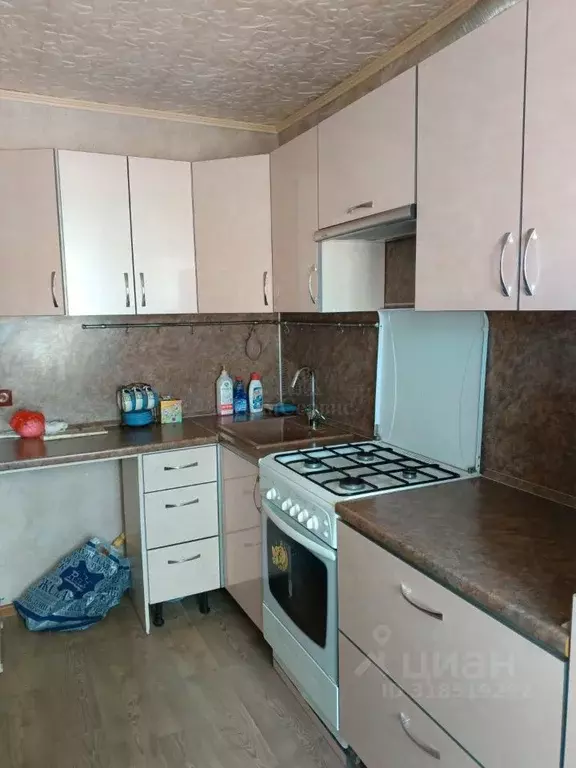 3-к кв. Тульская область, Новомосковск ул. Мира, 44А (61.4 м) - Фото 0