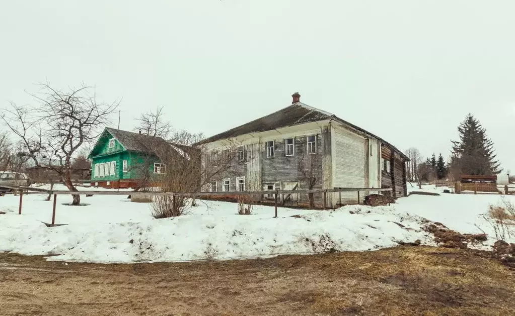 Дом в Вологодская область, Кадуйский муниципальный округ, д. Бережок ... - Фото 1