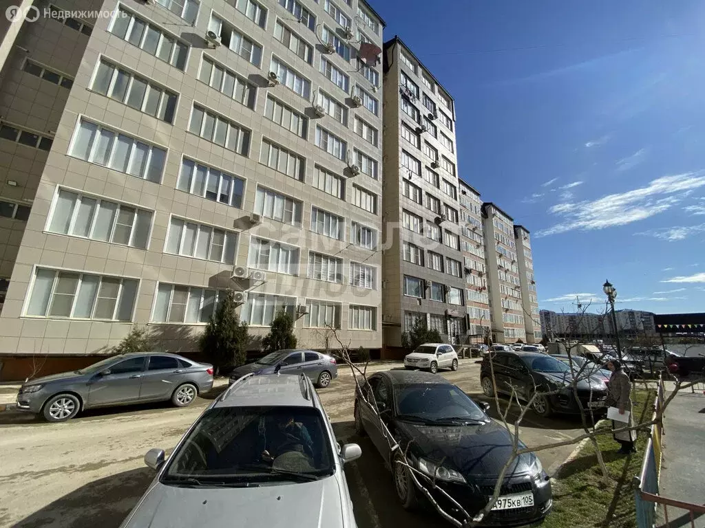 2-комнатная квартира: Каспийск, улица Магомедали Магомеджановa, 28 ... - Фото 1