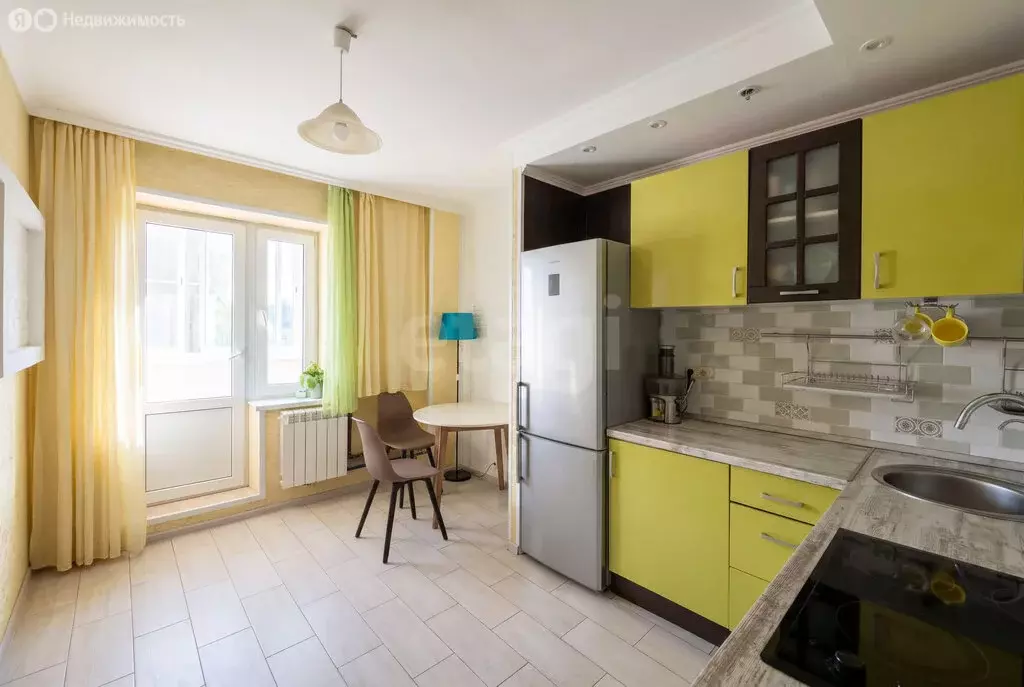 2-комнатная квартира: Дмитров, 2-я Комсомольская улица, 16к1 (62.2 м) - Фото 1