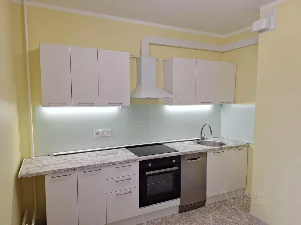 3-к кв. Москва ул. Островитянова, 32 (85.0 м) - Фото 0