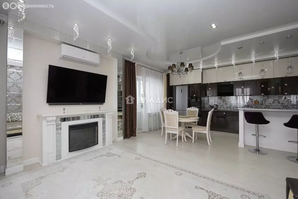 3-комнатная квартира: Благовещенск, Игнатьевское шоссе, 14/10 (92.7 м) - Фото 2