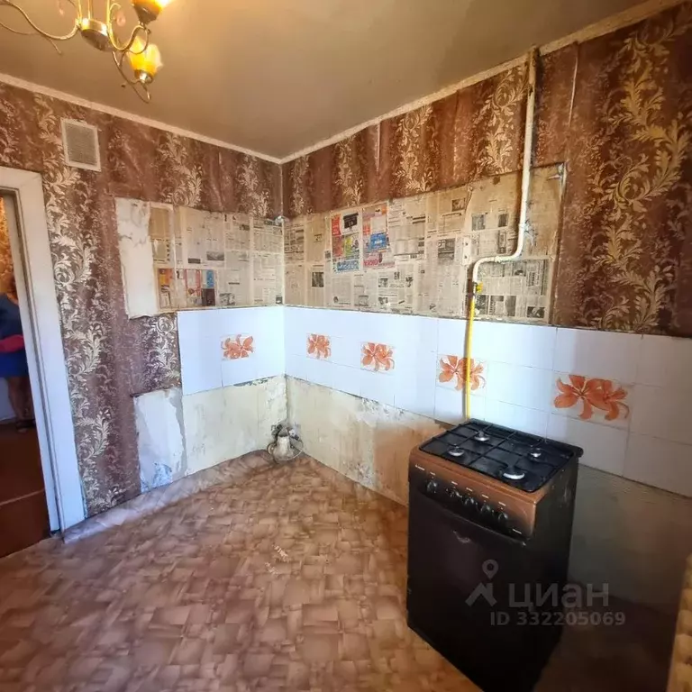 3-к кв. Псковская область, Псков Петровская ул., 31 (66.7 м) - Фото 1