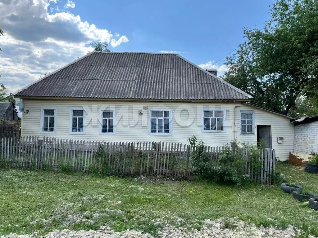 Дом в Брянская область, Дятьково ул. Дзержинского (60 м) - Фото 0