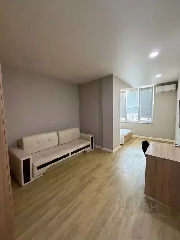 1-к кв. Краснодарский край, Сочи Новый Сочи мкр, ул. Клубничная, 62 ... - Фото 1