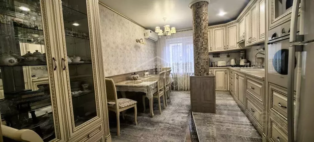 5-к кв. Кабардино-Балкария, Нальчик ул. Байсултанова, 13 (160.0 м) - Фото 1