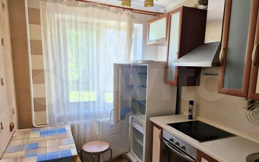 3-к. квартира, 60 м, 2/9 эт. - Фото 0